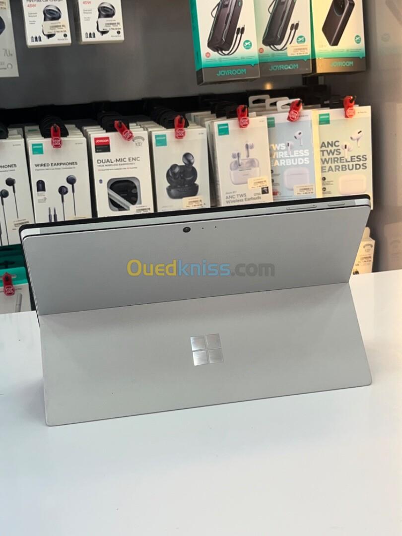 MICROSOFT SURFACE PRO 6 I5-8350U 8GB RAM 256GB SSD ECRAN 12.5"TACTILE