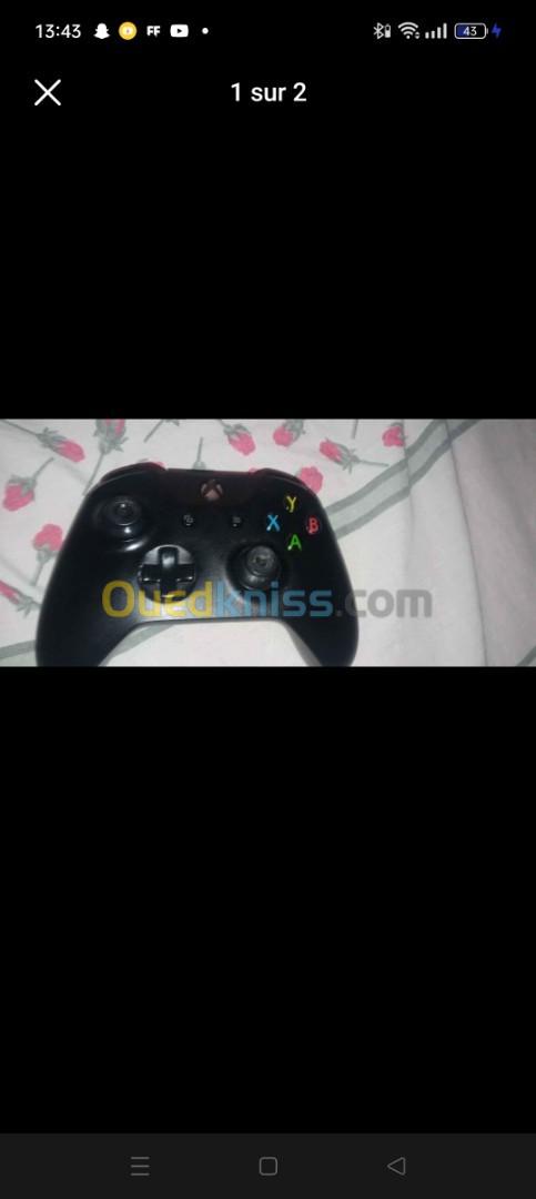 Xbox one 500gb avec une manette ( lb 'rb'lt' mkhasrin)