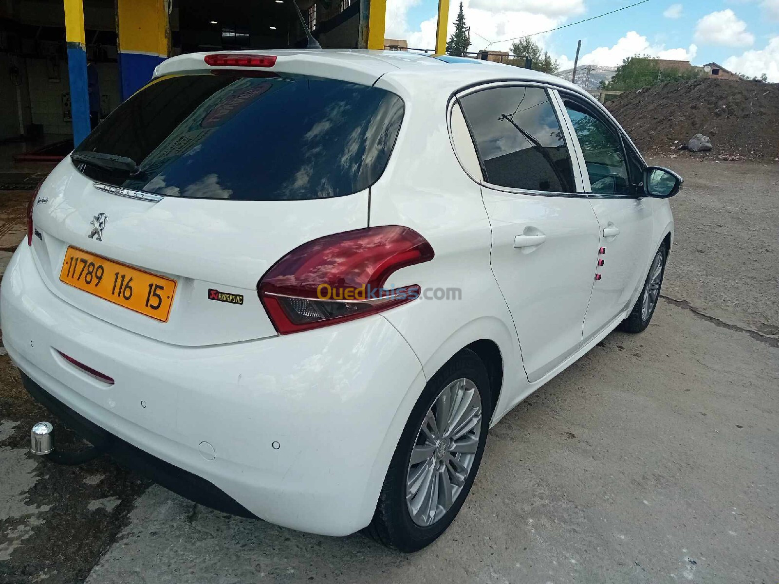 Peugeot 208 2016 Allure Facelift