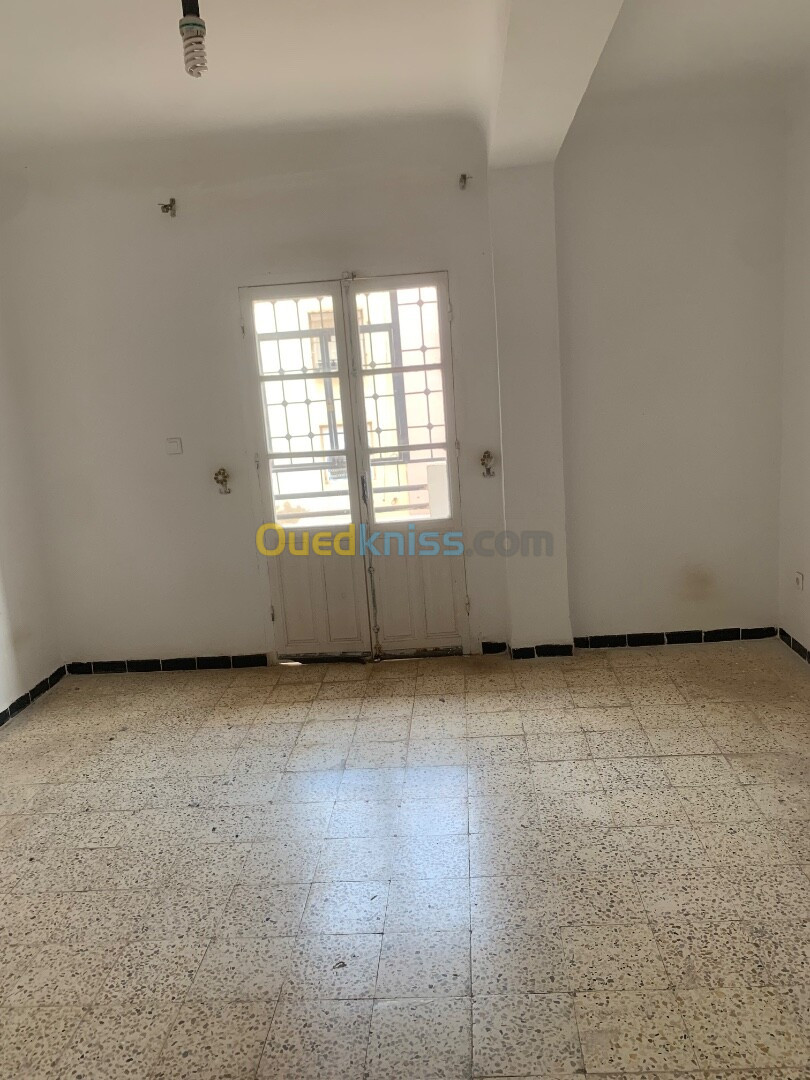 Location Appartement F3 Oran Bir el djir