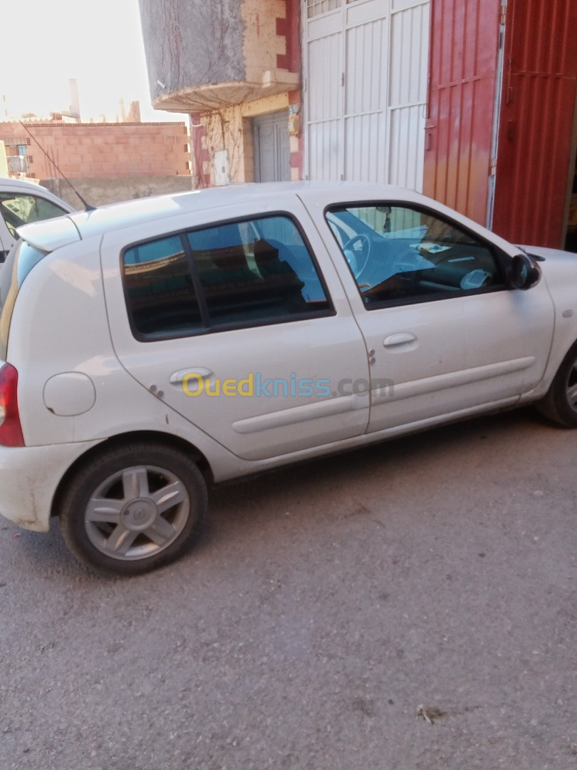 Renault Clio Campus 2015 Clio Campus