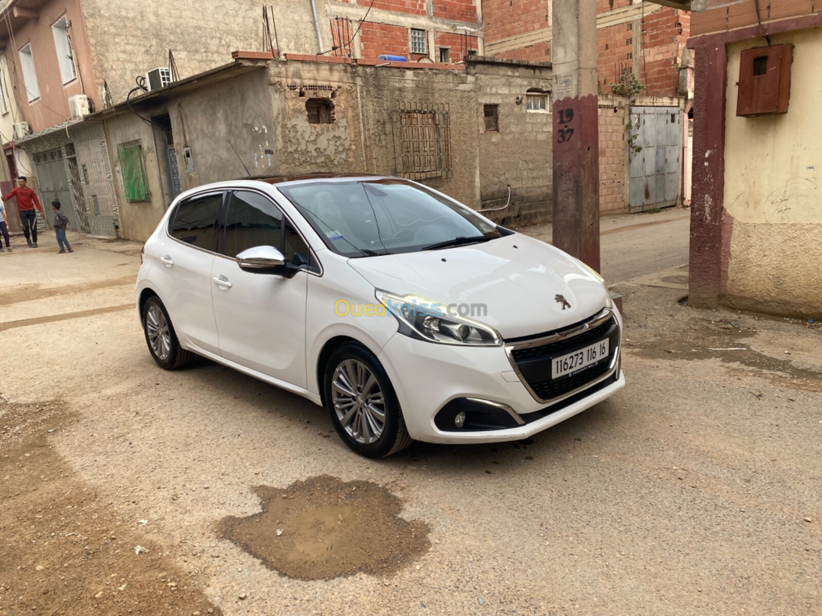 Peugeot 208 2016 Allure Facelift