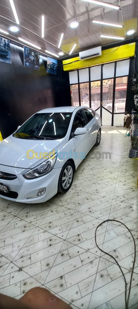 Hyundai Accent RB  4 portes 2018 Accent RB  4 portes