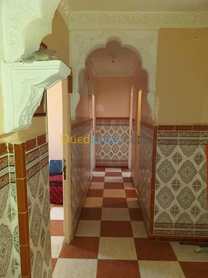 Vente Appartement F4 Mascara Bou hanifia