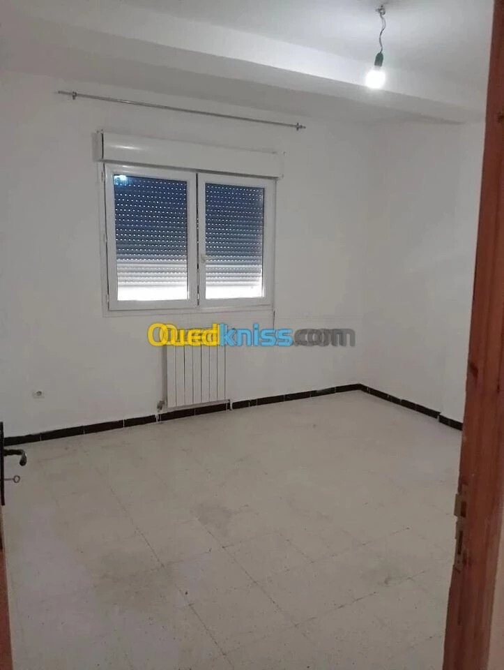 Location Appartement F4 Annaba Annaba