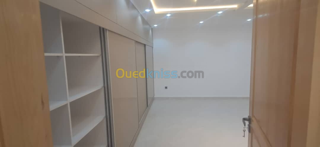 Vente Appartement F5 Annaba Annaba