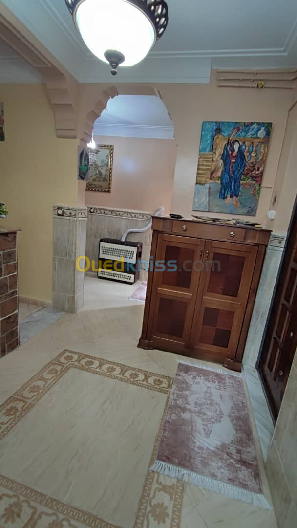 Vente Appartement F5 Annaba Annaba