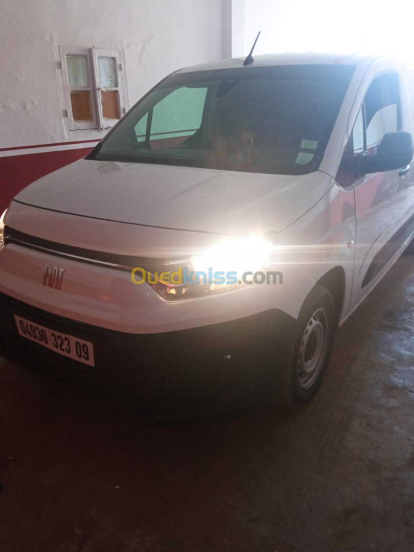 Fiat Doblo 2023 Doblo 3place