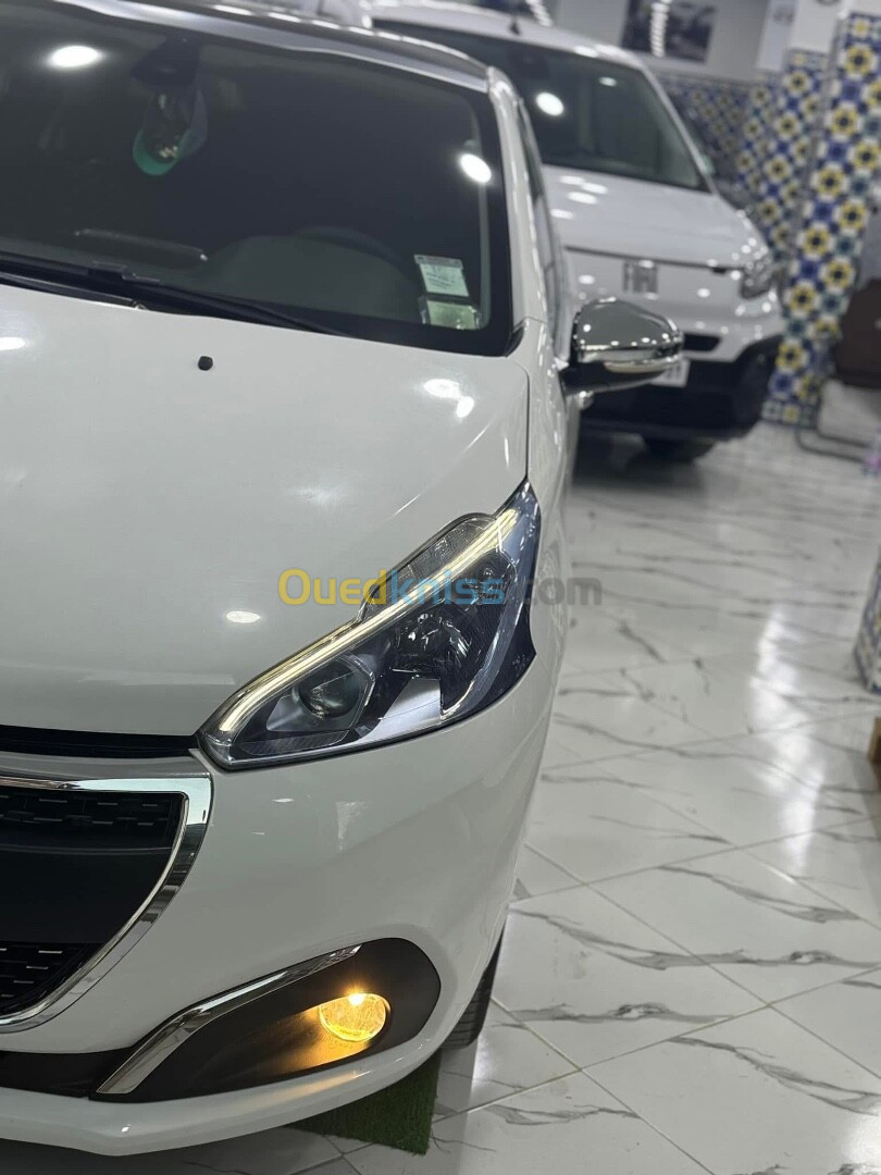 Peugeot 208 2019 Allure Facelift