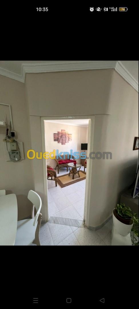 Location vacances Appartement F3 Alger Bordj el kiffan