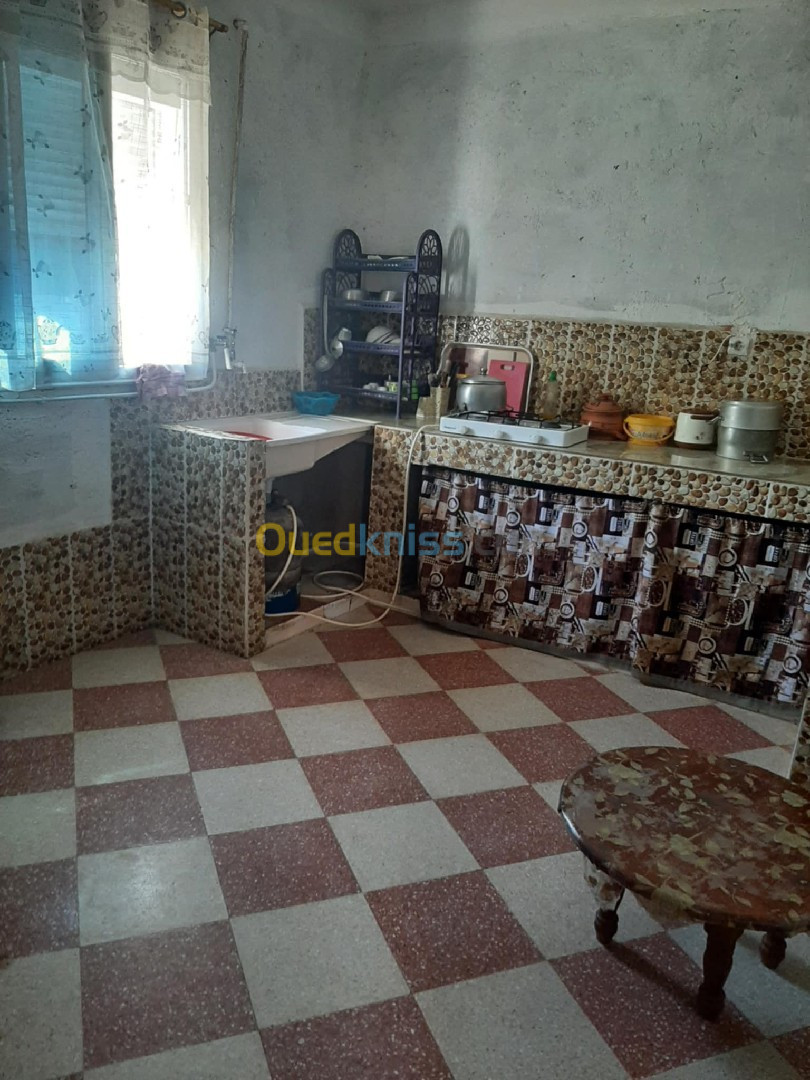 Location vacances Appartement F2 Skikda Collo