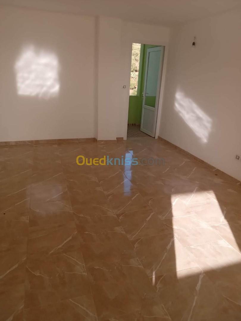 Vente Appartement F3 Bejaia Akbou