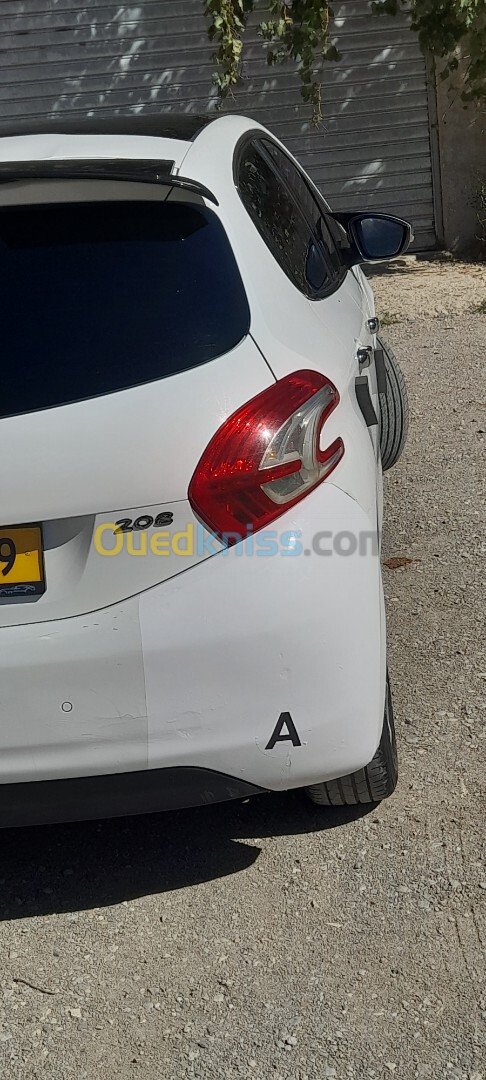 Peugeot 208 2013 Allure