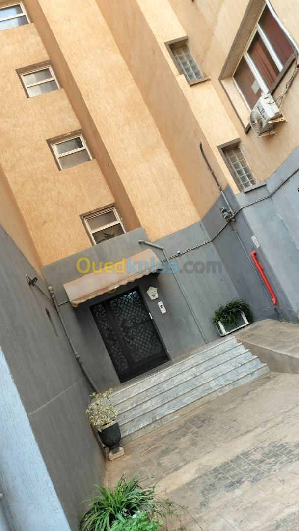 Location Appartement F3 Oran Oran