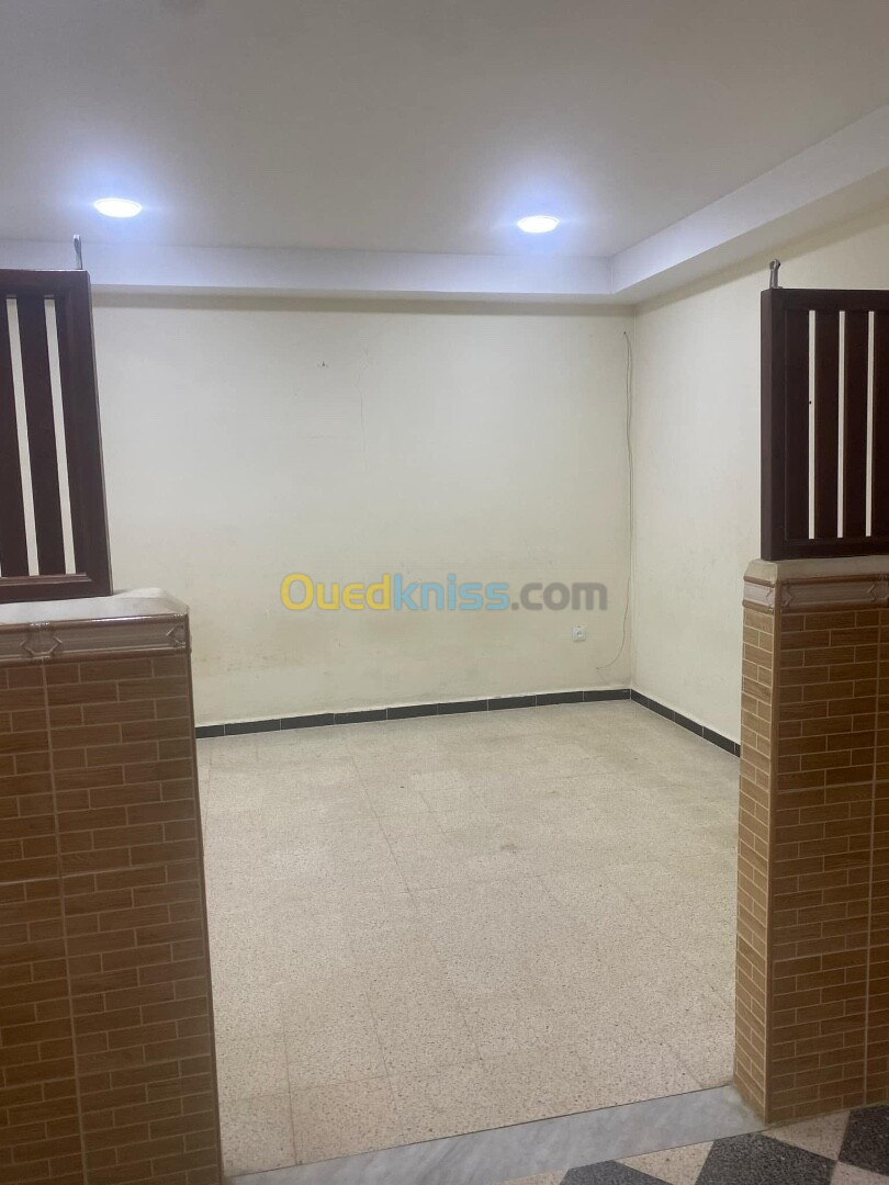 Location Appartement F3 Alger Hraoua