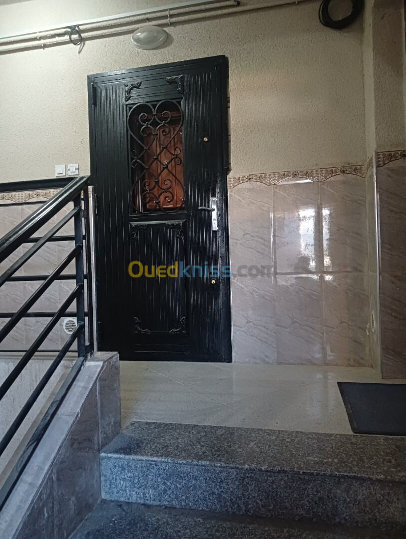 Vente Appartement F3 Tizi Ouzou Freha