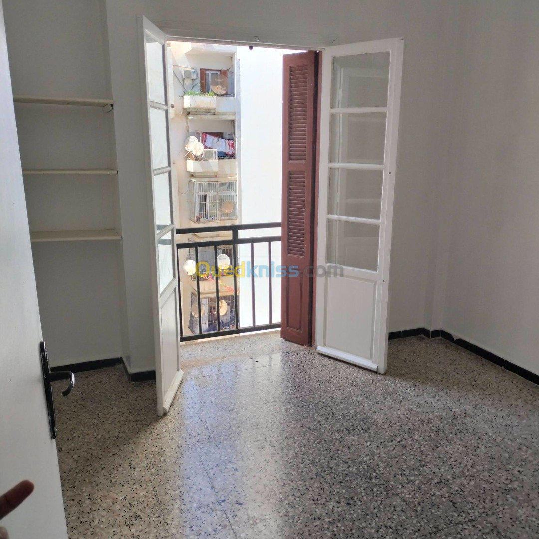 Vente Appartement F3 Boumerdès Corso