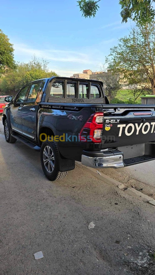 Toyota Hilux 2023 Sglx