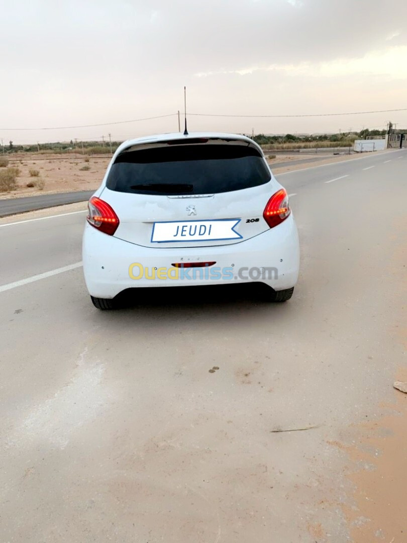 Peugeot 208 2015 208