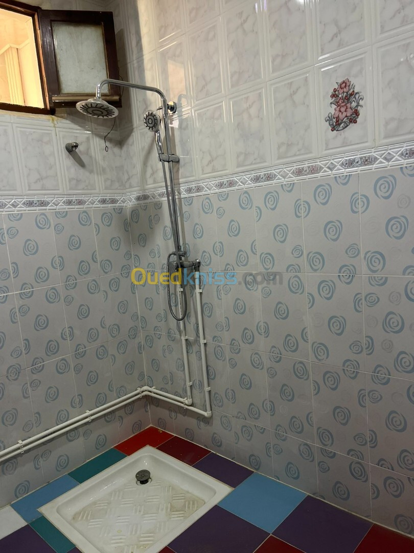 Location Appartement F4 Blida Blida