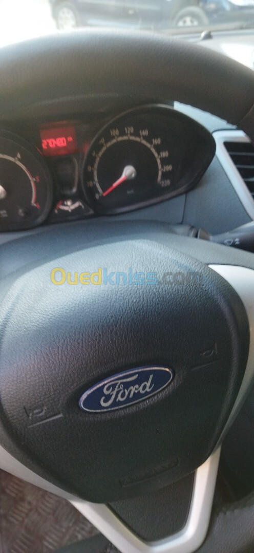 Ford Fiesta 2011 Titanium Sport pack