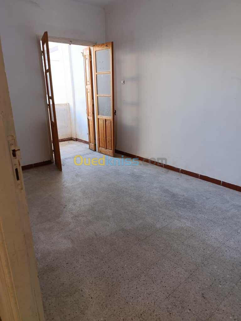 Location Appartement F4 Sétif Ain arnat