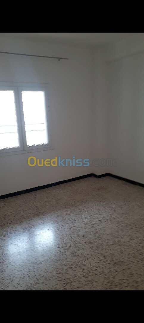 Location Appartement F3 Alger Souidania