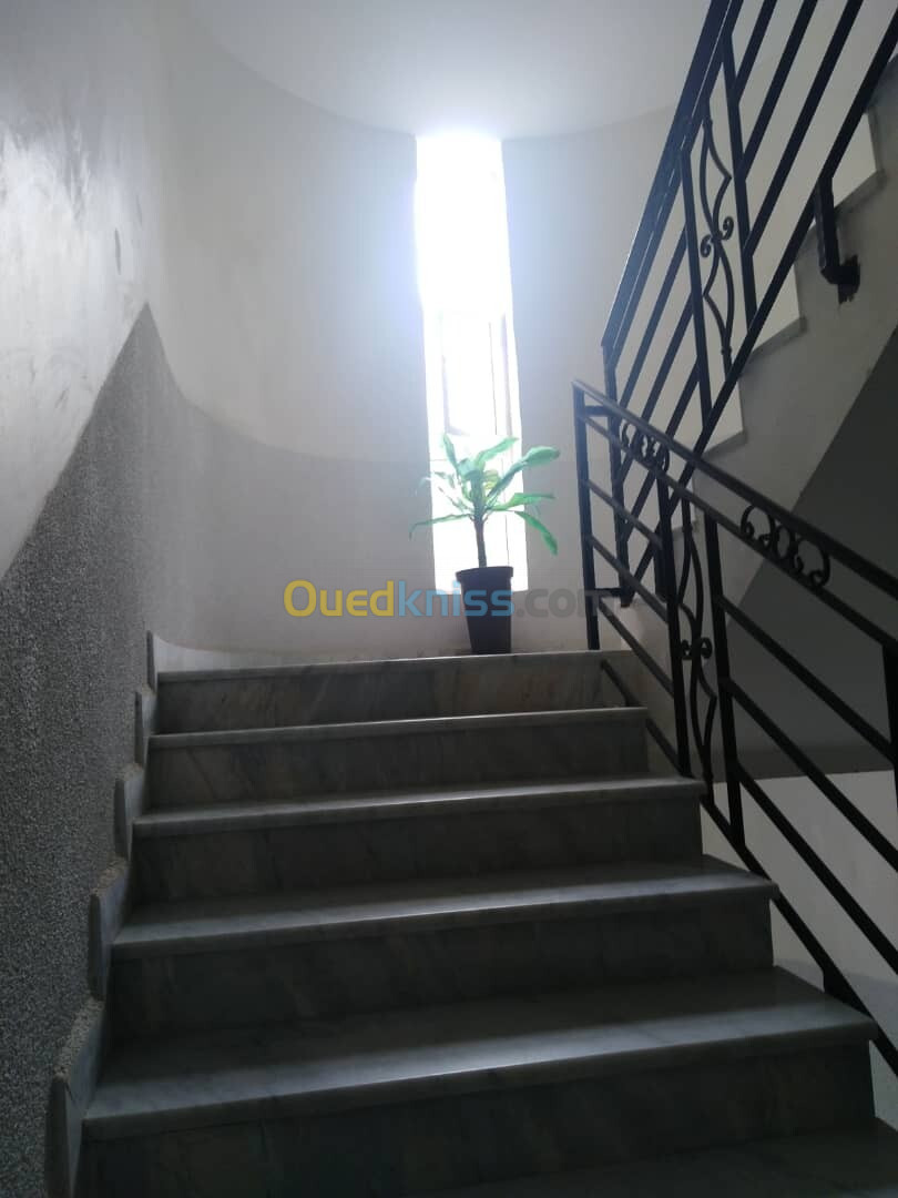 Location Appartement F4 Alger Beni messous