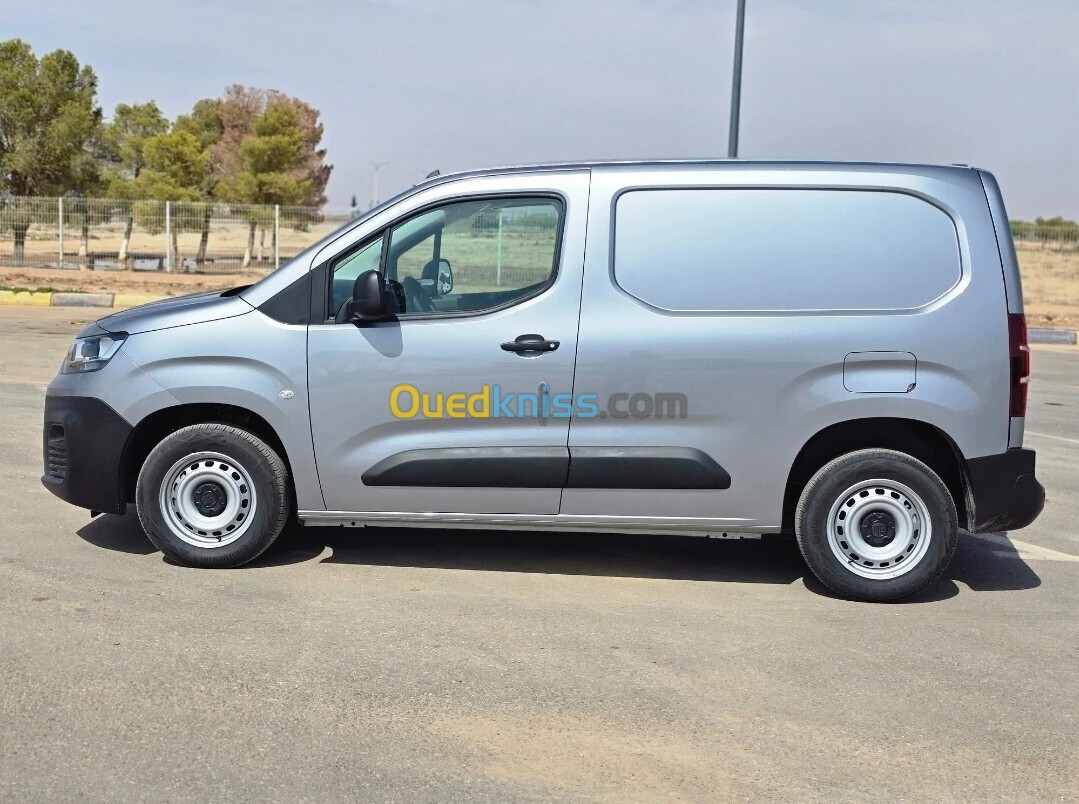 Fiat Doblo 2024 DZ