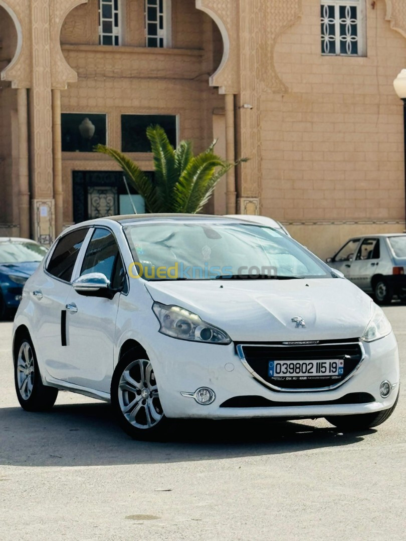 Peugeot 208 2015 Allure