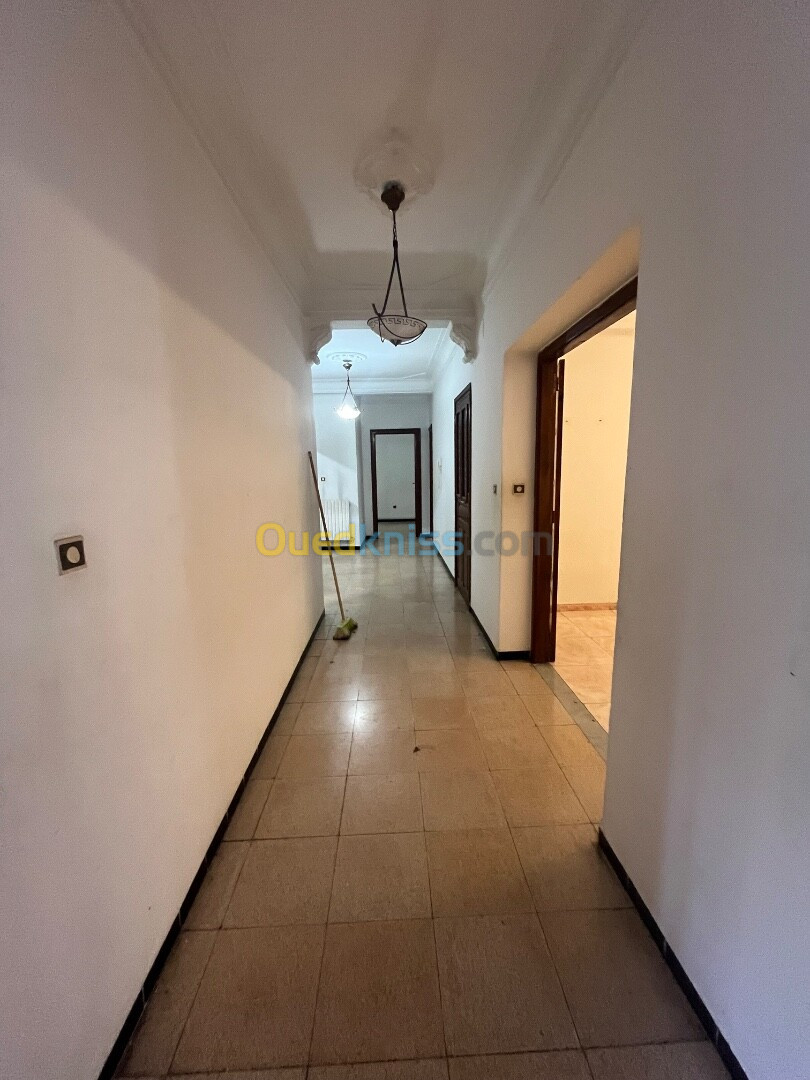 Location Niveau De Villa F5 Alger Kouba