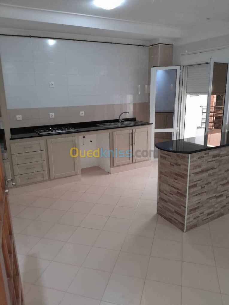 Location Appartement F3 Alger Ain naadja