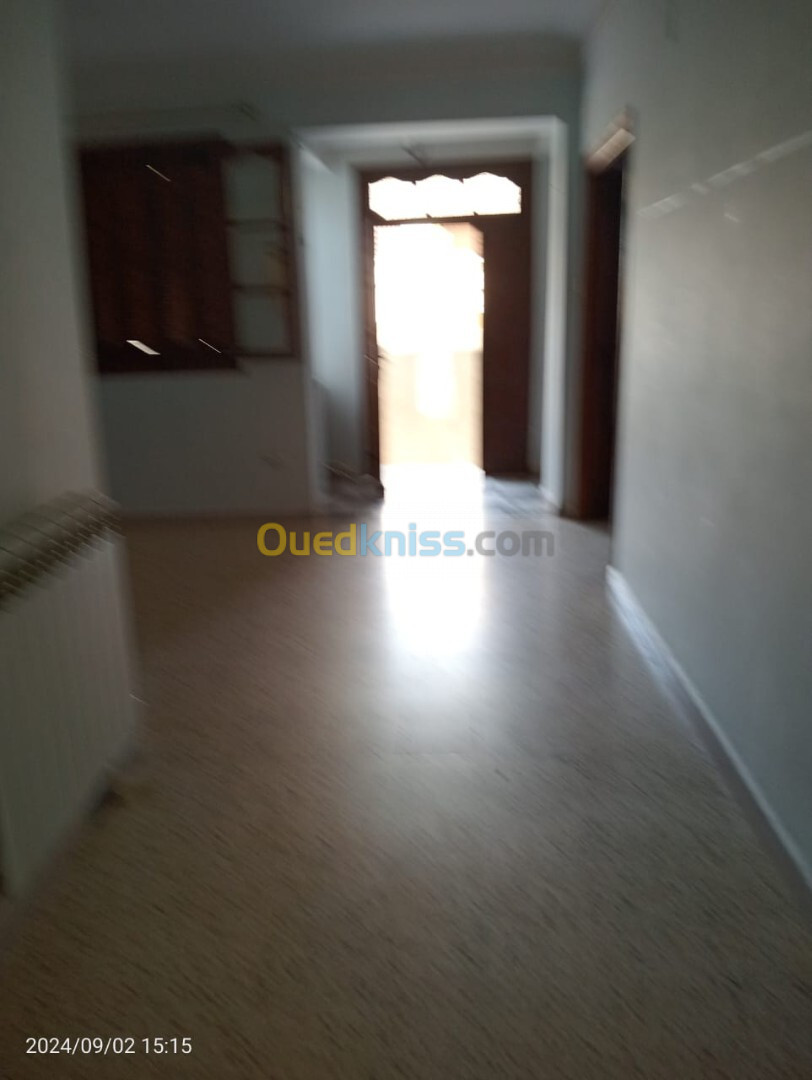 Location Niveau De Villa F4 Alger El achour