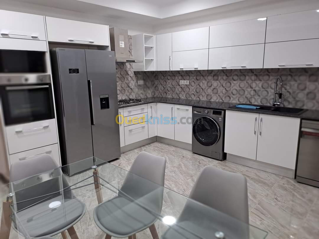 Location Appartement F4 Alger Hydra