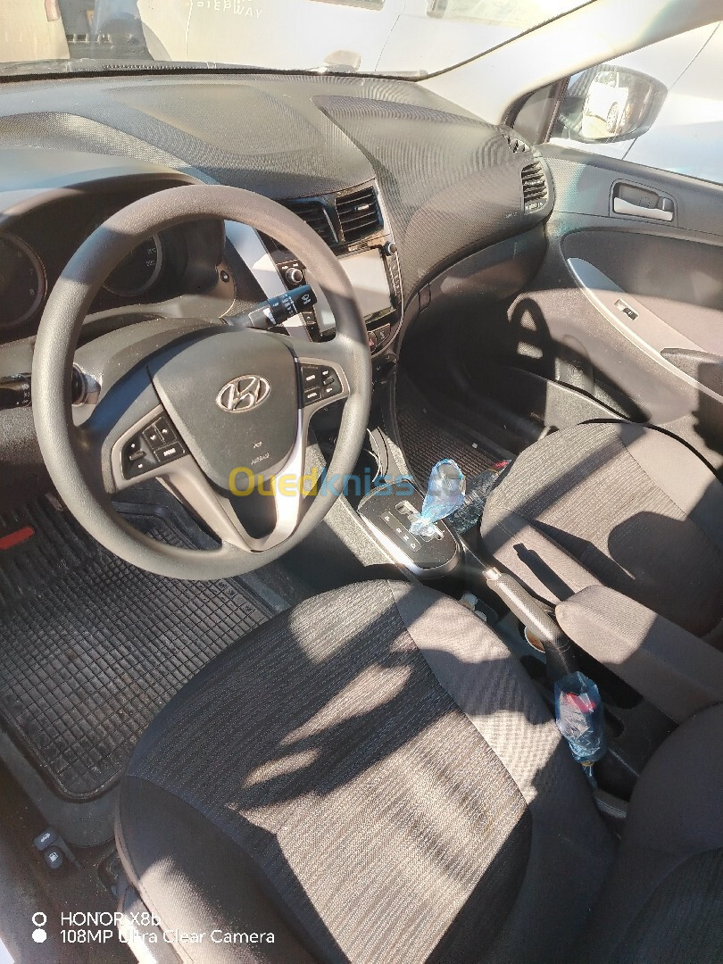 Hyundai Accent RB  5 portes 2018 Préstige