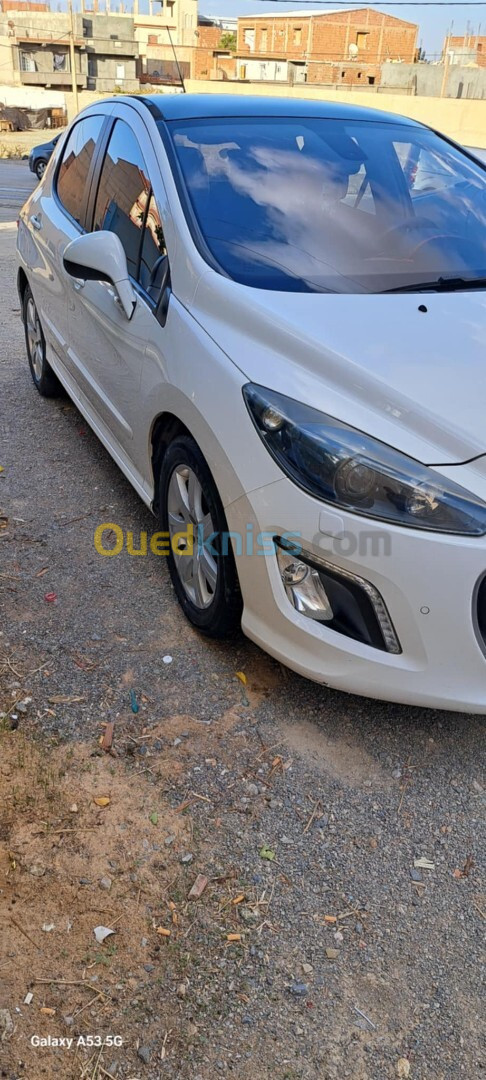 Peugeot 308 2011 Allur