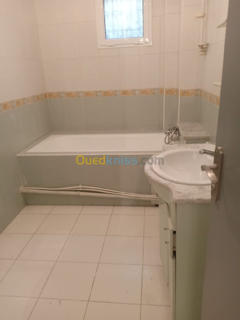 Location Appartement F3 Alger Hydra