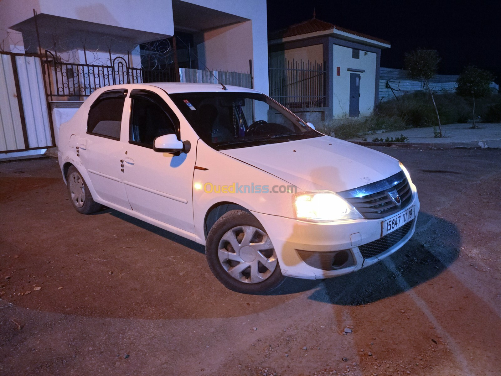 Dacia Logan 2011 