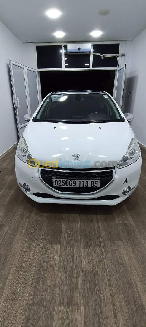 Peugeot 208 2013 Allure