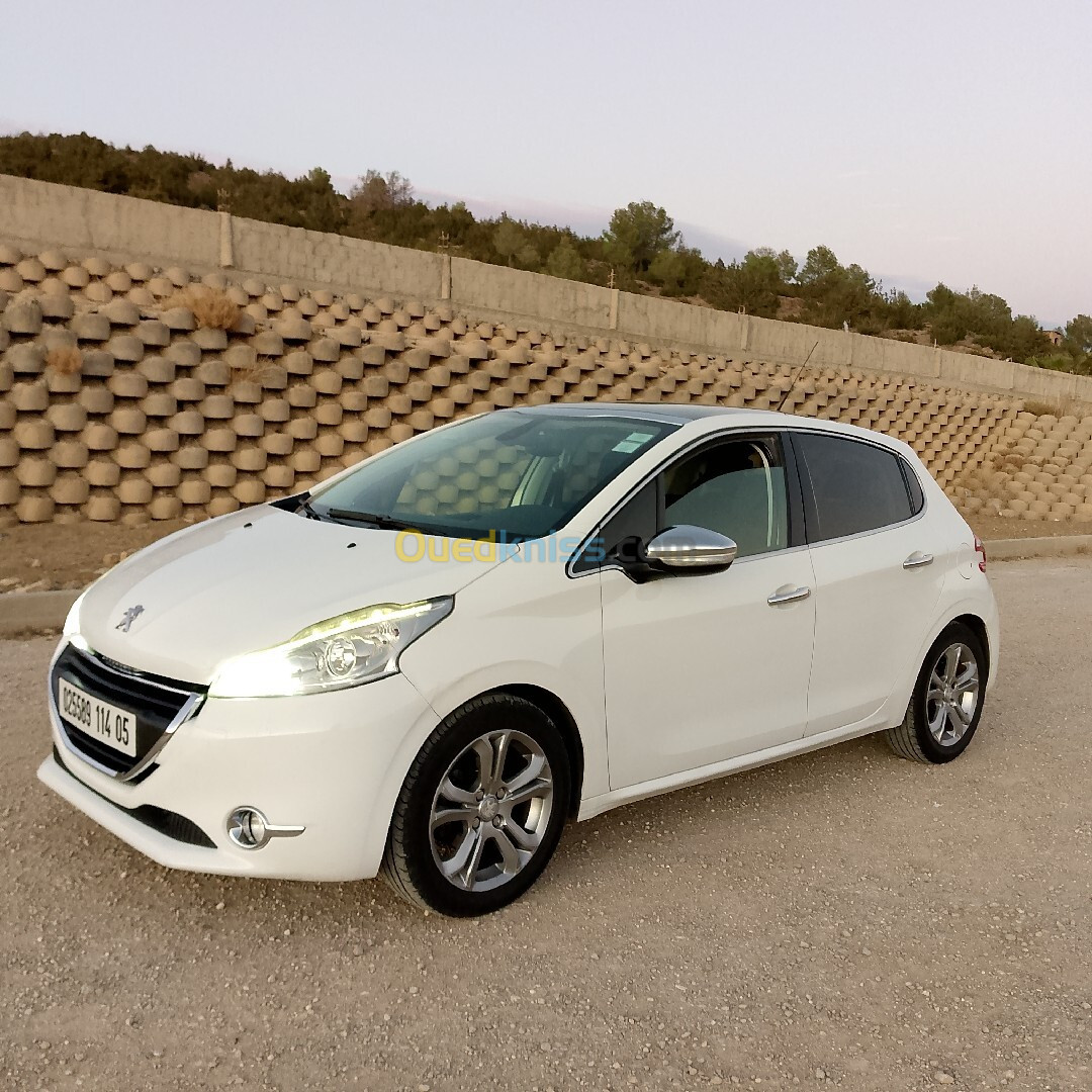 Peugeot 208 2014 Allure