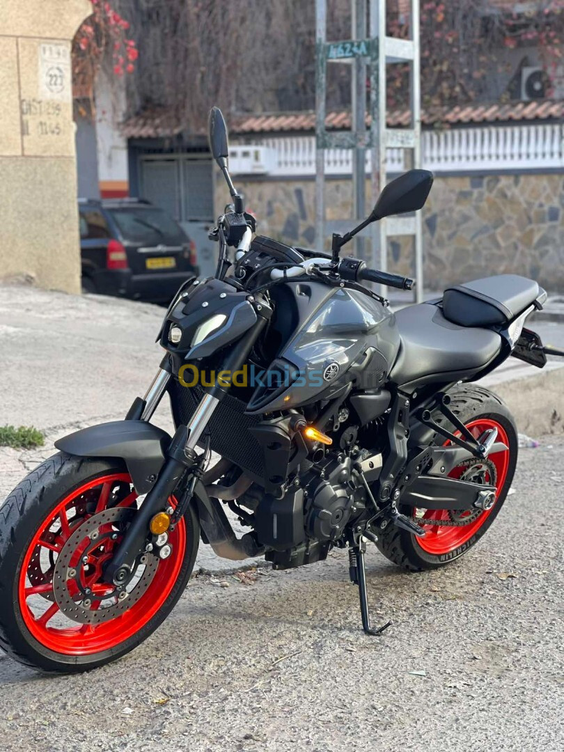 Yamaha MT 07 2021