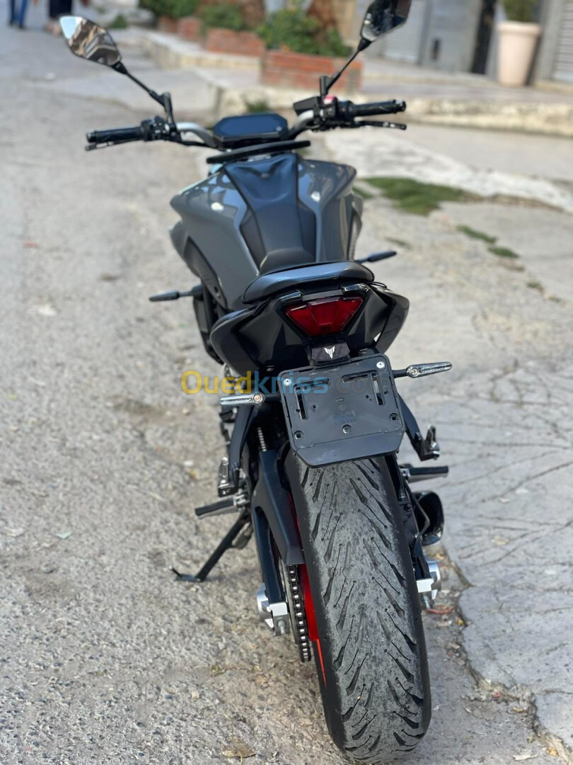 Yamaha MT 07 2021