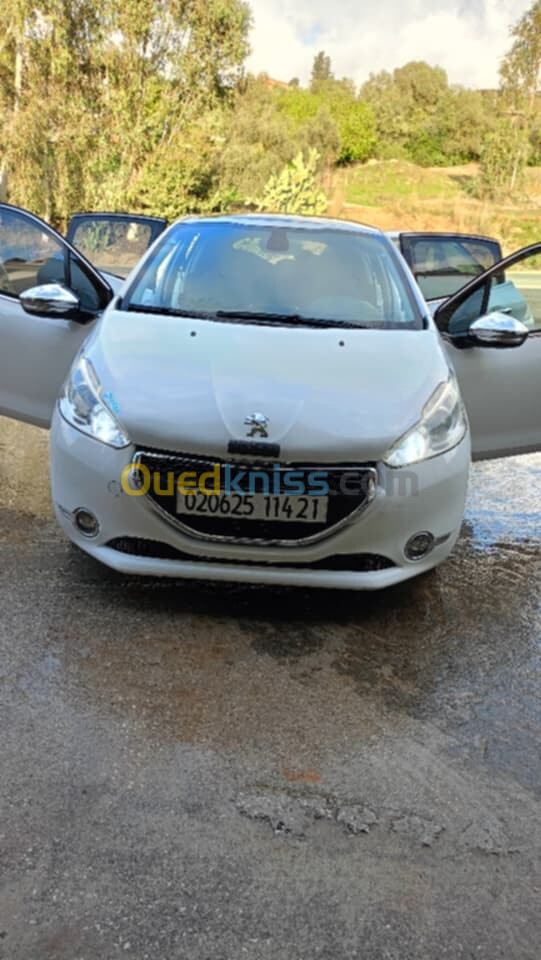 Peugeot 208 2014 Allure