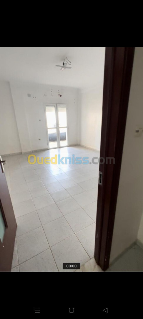 Location Appartement F3 Tipaza Kolea