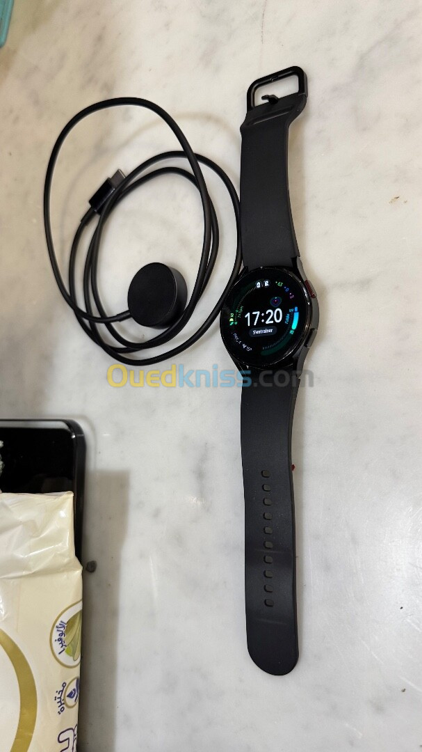 SAMSUNG GALAXY WATCH 4