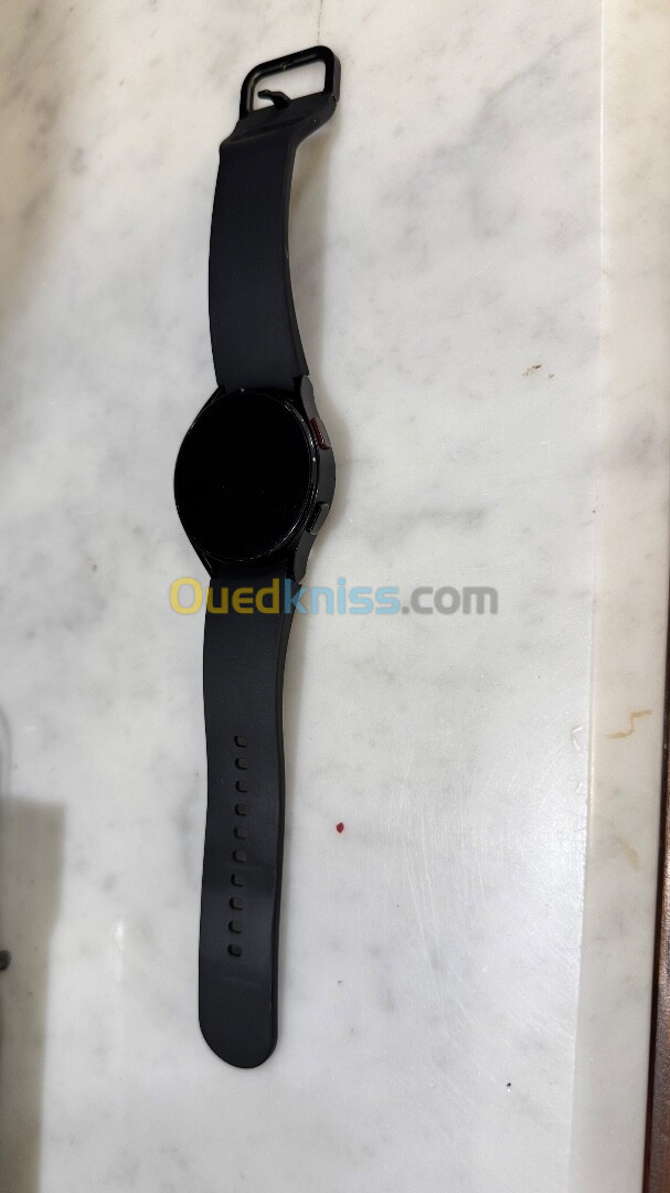 SAMSUNG GALAXY WATCH 4