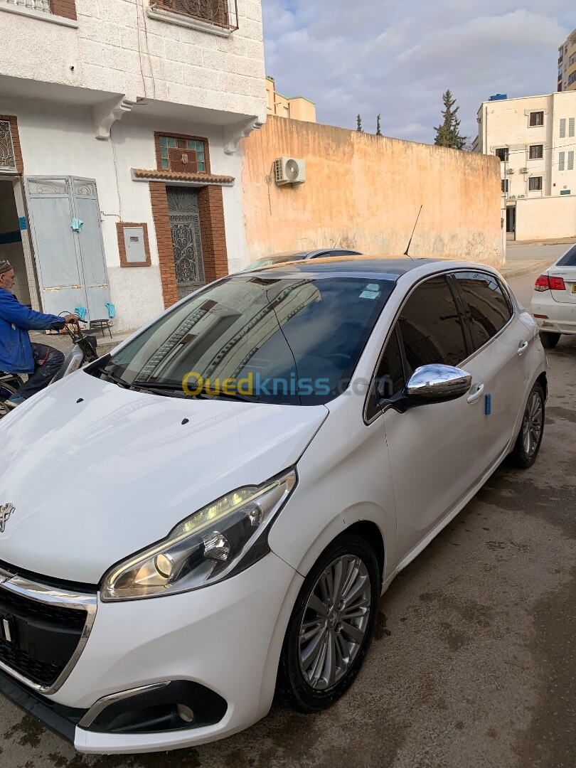 Peugeot 208 2016 Allure Facelift