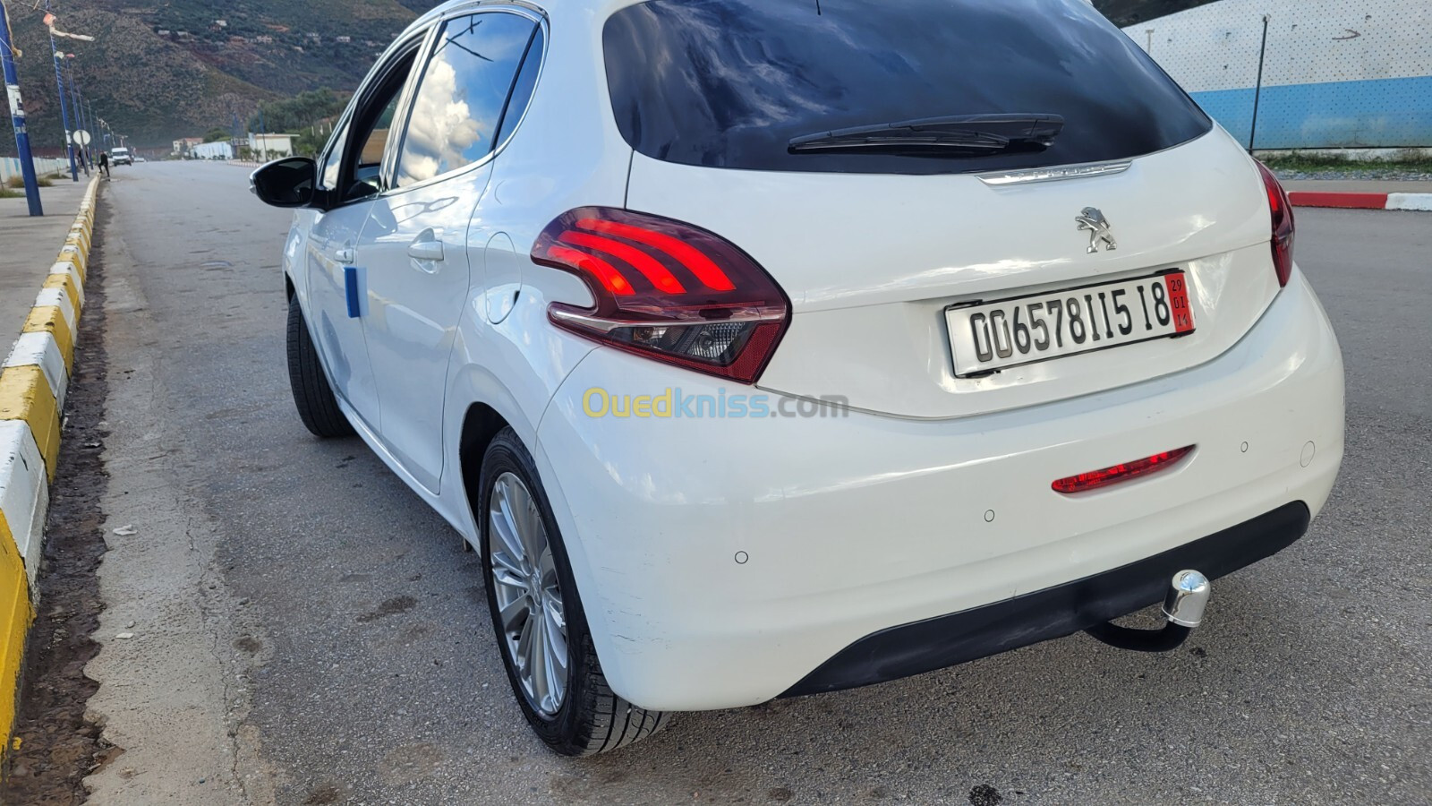 Peugeot 208 2015 208