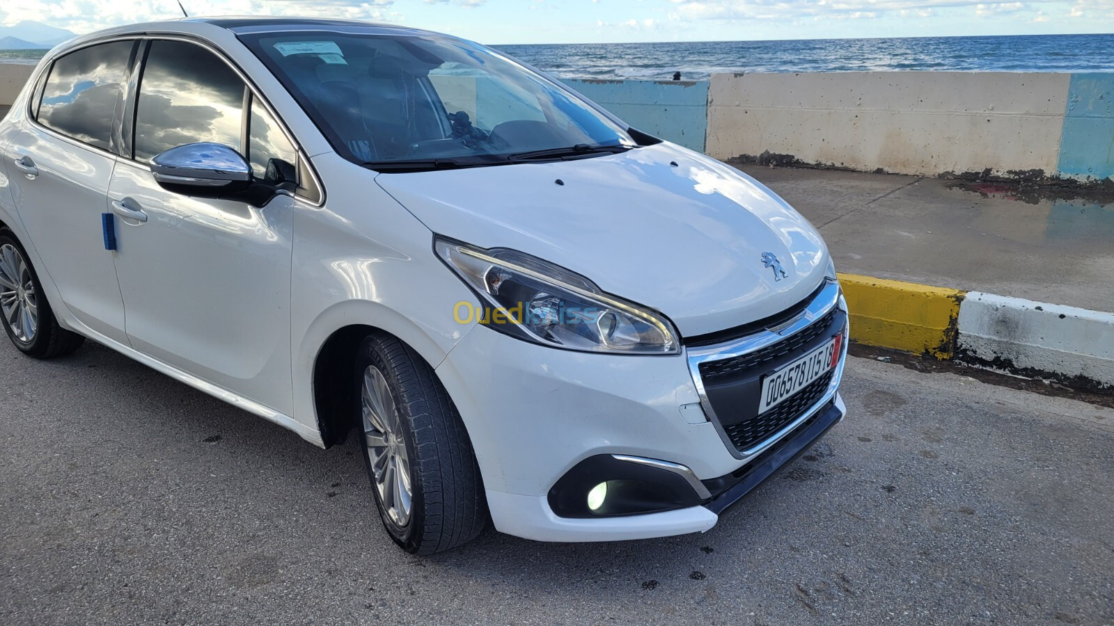 Peugeot 208 2015 208