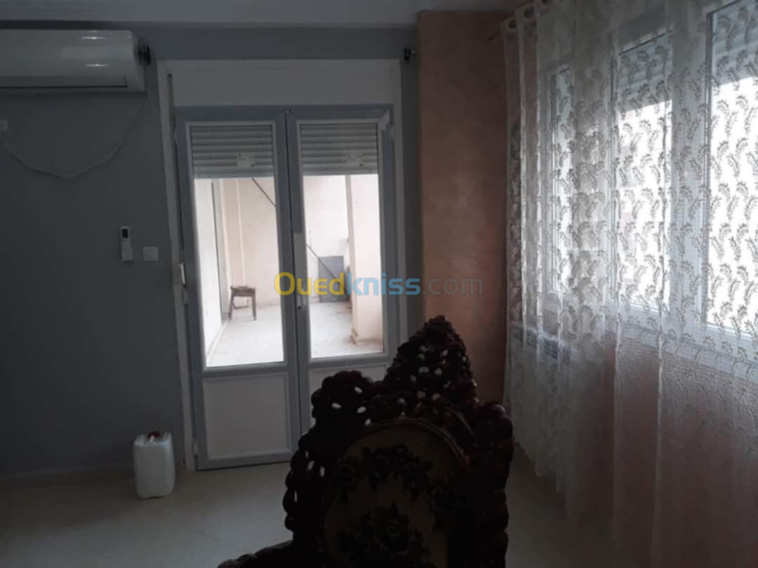 Location Appartement F4 Alger Souidania